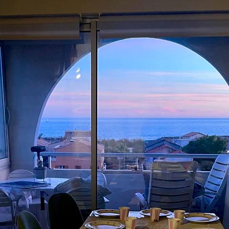 פרונטיניאן La Sirene - Loft Moderne Et Lumineux Avec Vue Panoramique Sur Mer Mediterranee Et Port De Plaisance מראה חיצוני תמונה