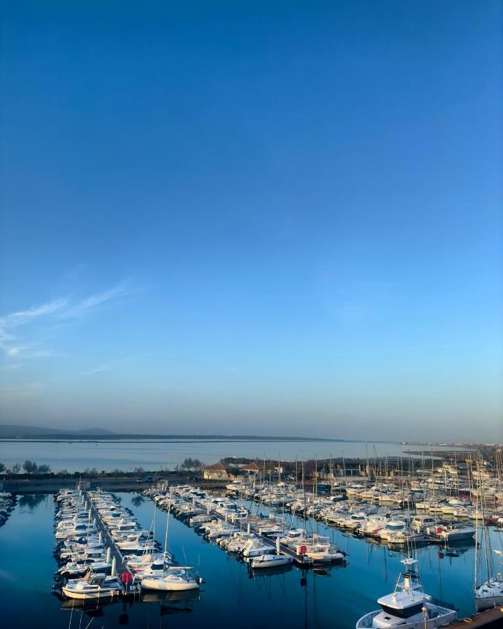 פרונטיניאן La Sirene - Loft Moderne Et Lumineux Avec Vue Panoramique Sur Mer Mediterranee Et Port De Plaisance מראה חיצוני תמונה