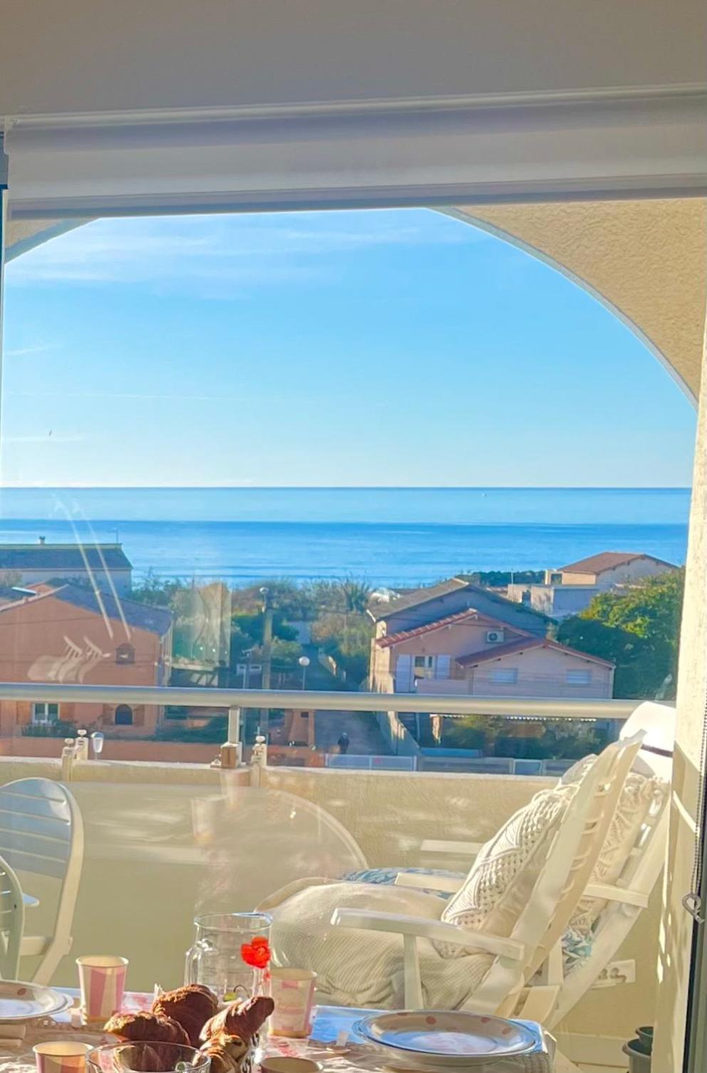 פרונטיניאן La Sirene - Loft Moderne Et Lumineux Avec Vue Panoramique Sur Mer Mediterranee Et Port De Plaisance מראה חיצוני תמונה